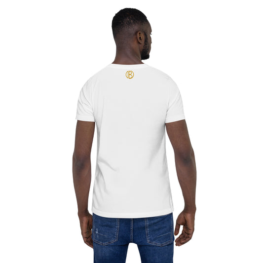 Signature golden logo of Ilaria Berenice printed on the back of the limited edition t-shirt.